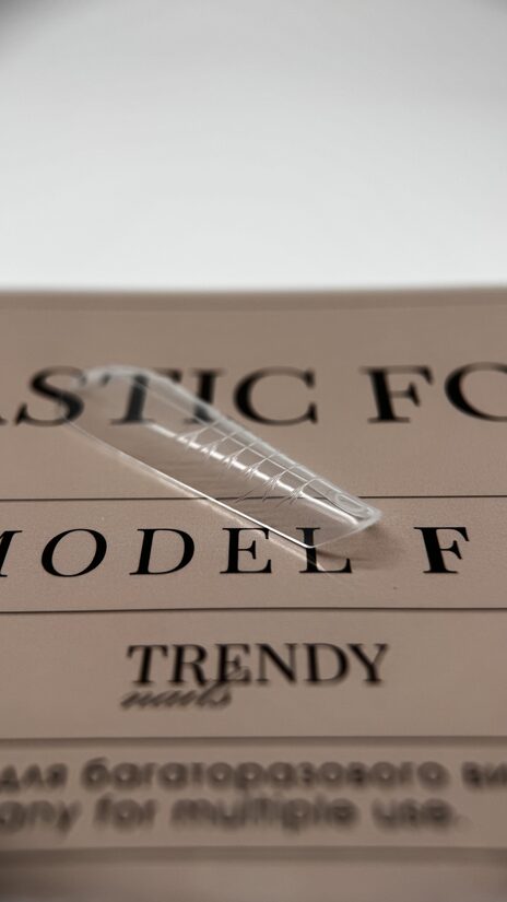 Plastic form model F4 Arched almond