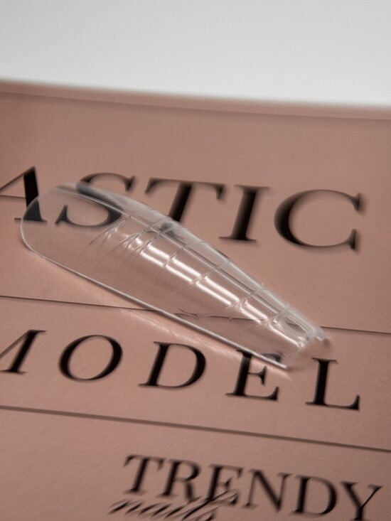 Plastic form model F3 ballerina